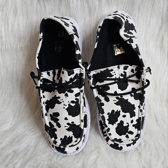 Cow Print Canvas Slip On Shoe New Size 40/8.5 - Picture 1 of 5